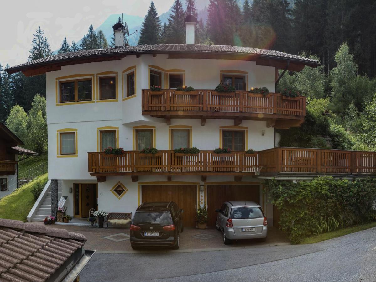 Haus Ferchl Apartment *
